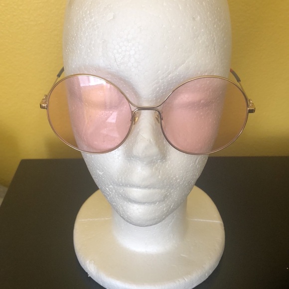 Gucci Round Thin Gold Framed Sunglasses With Case, Dust Bag, Cloth & Care Card - Picture 3 of 13